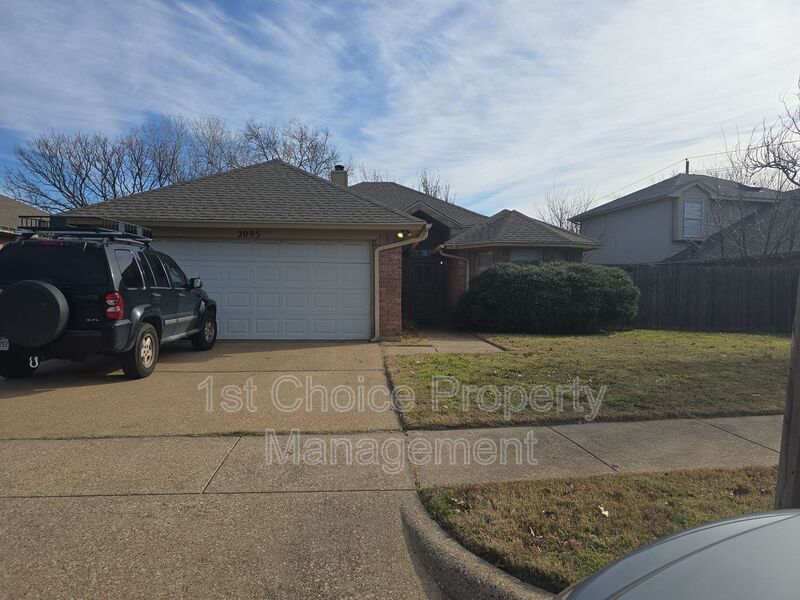 Photo - 2095 Bronco Ln House