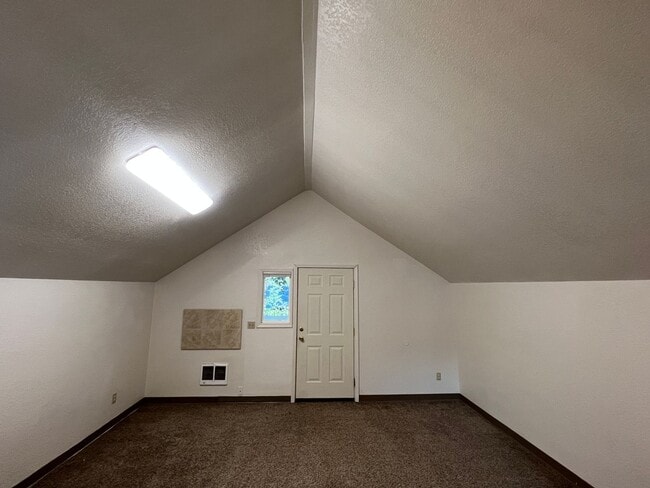 Photo - y80116 Unit 1/2