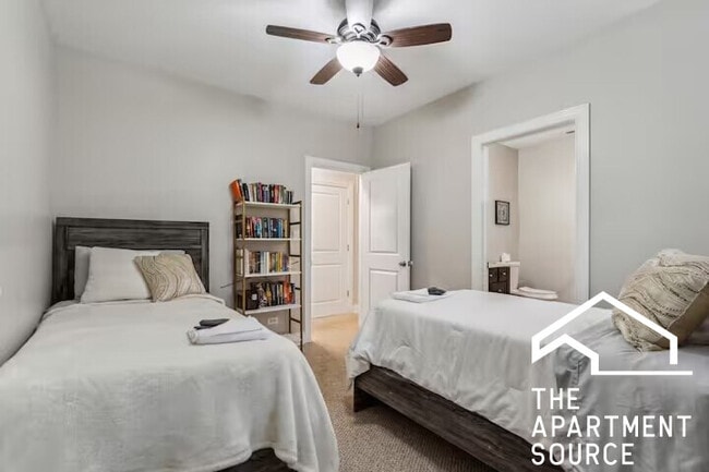 Photo - 3935 S Wells St Unit 1