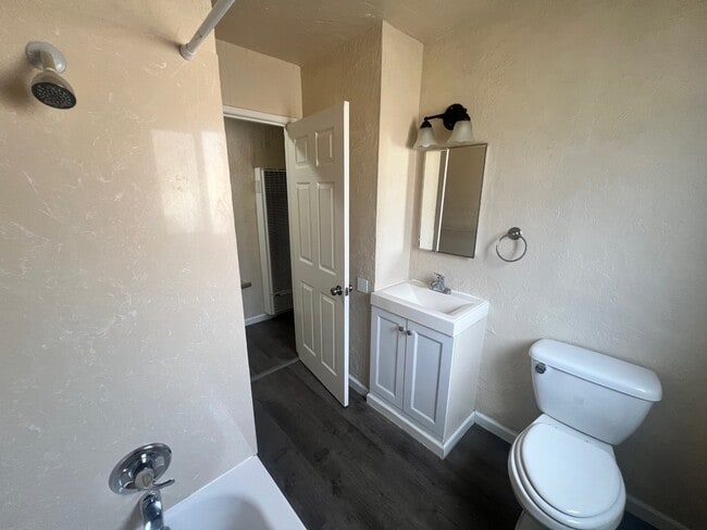 Photo - 215 Odessa Ave