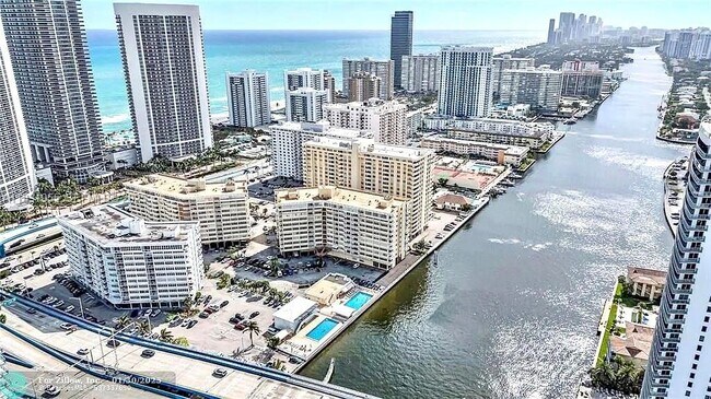 1817 S Ocean Dr Unit 426
