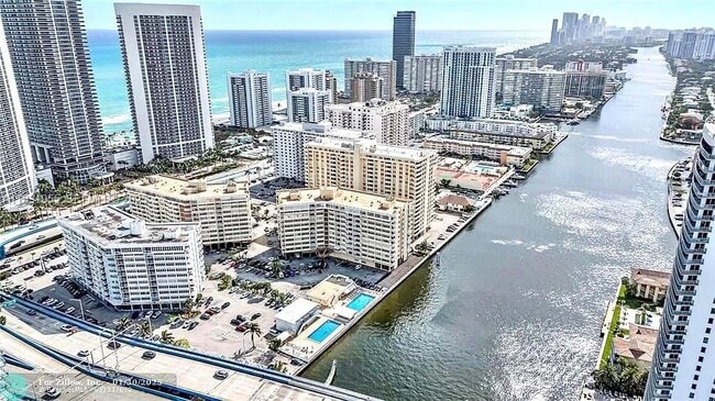 Photo - 1817 S Ocean Dr Unit 426