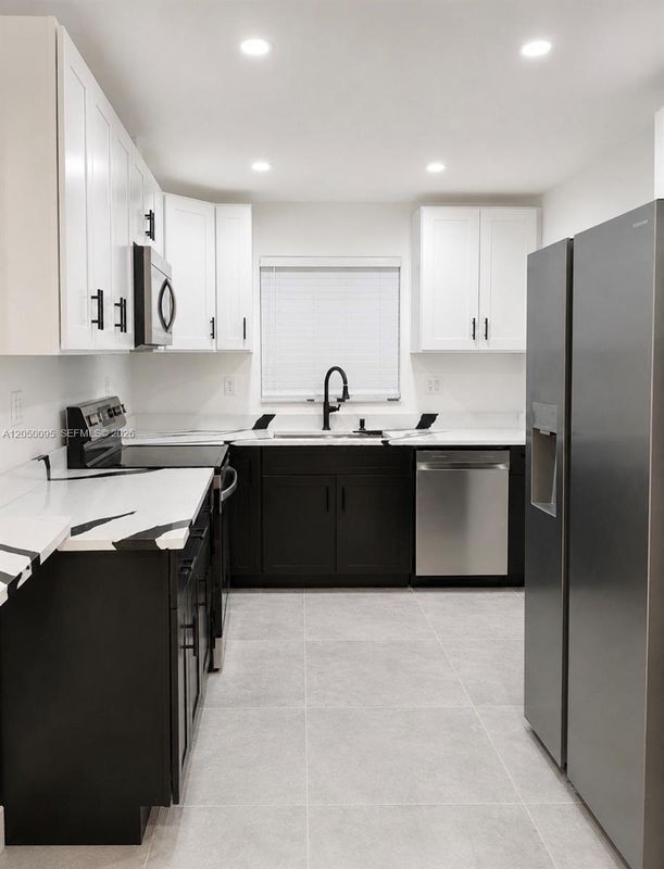 Photo - 1039 NE 17th Ave