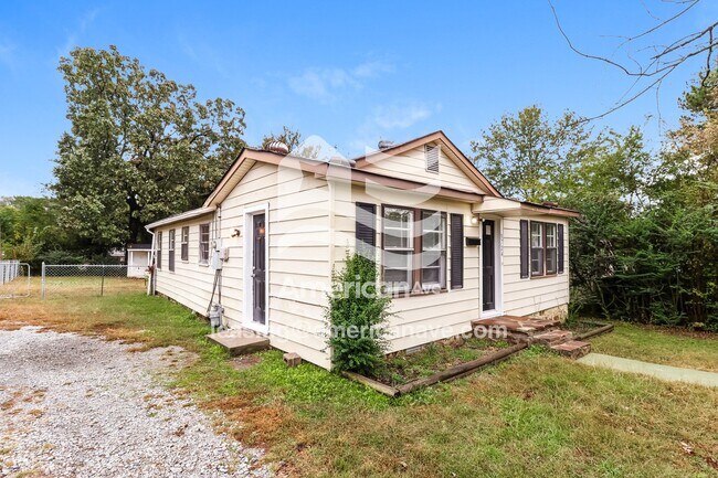 Photo - 3724 Willow St