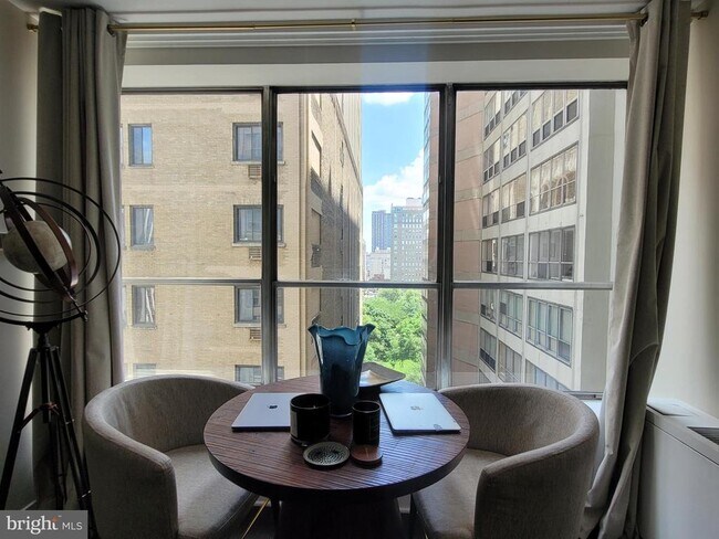 Photo - 224 W Rittenhouse Square Unit 1817