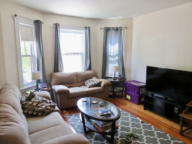 Building Photo - 157 N St Unit 1