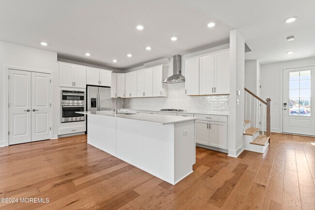 Photo - 306 Pilot St