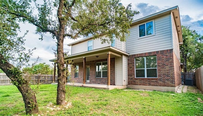 Photo - 2301 Giddens Dr