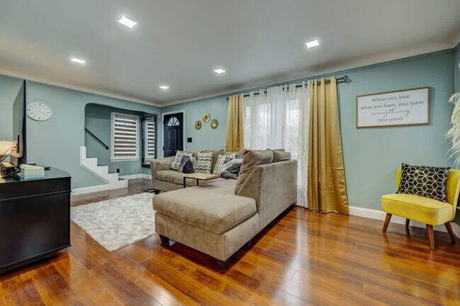 3855 Grosvenor Rd Unit SI ID1496039P