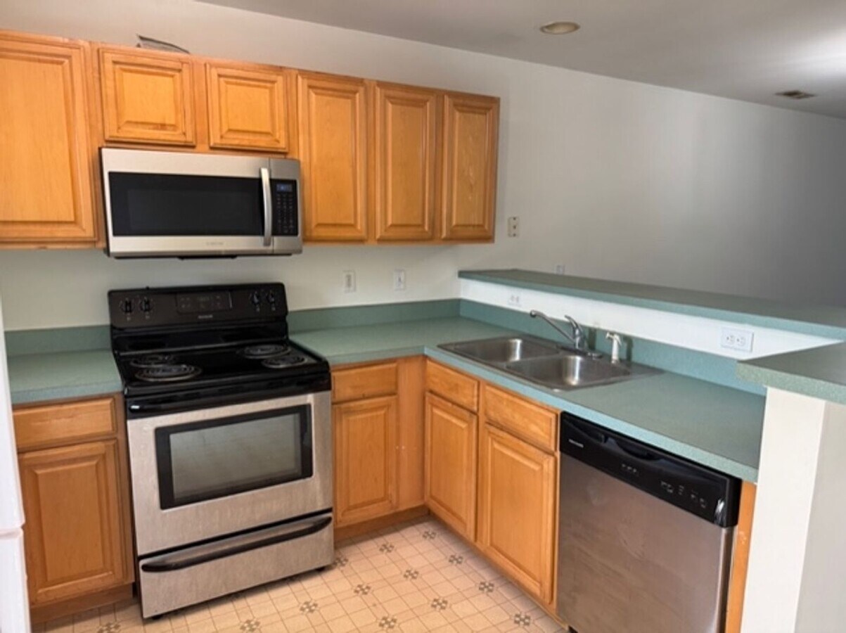 Photo - Lewes apartment! Just minutes from the sand, shopping, and all the fun the beach has to offer. Unit 9