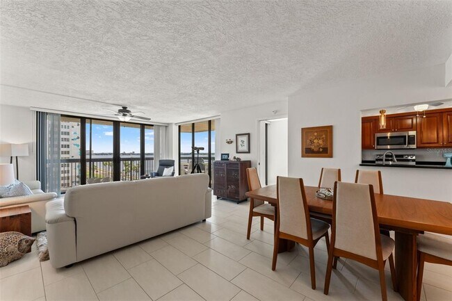 Photo - 2413 Bayshore Blvd Unit 805