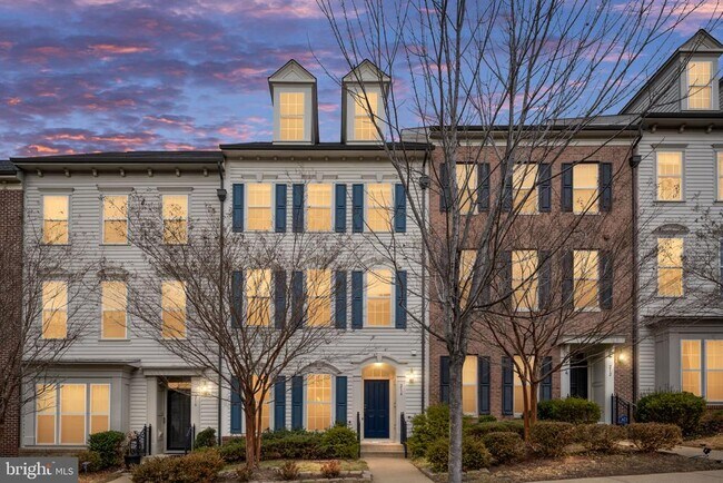 Photo - 214 Almond Dr