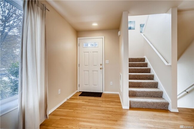 4Bd/3.25Ba Seattle Townhouse - 4Bd/3.25Ba Seattle Townhouse