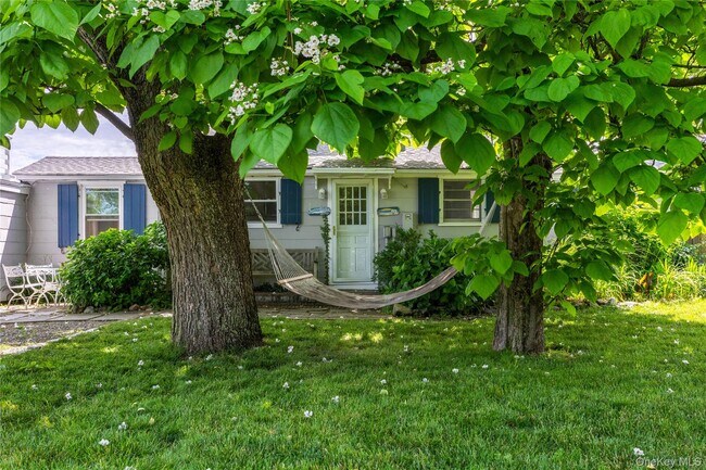 Photo - 335 Centre Island Rd