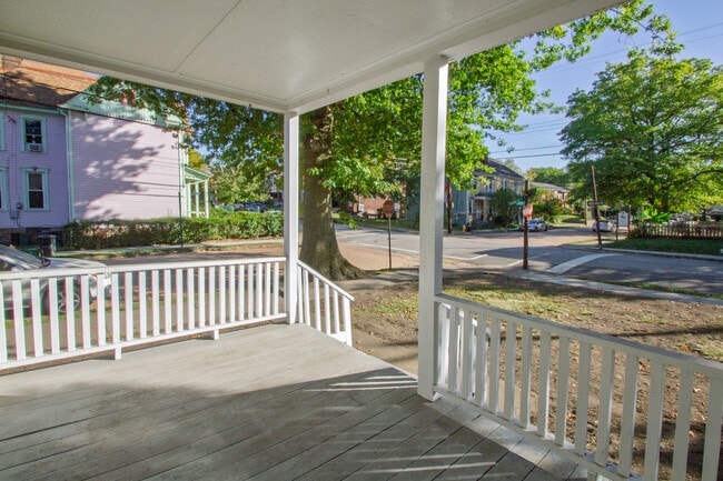 Photo - 331 Franklin Ave