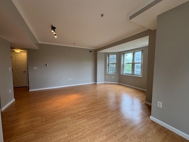 Photo - 1 Cityview Ln Unit 213