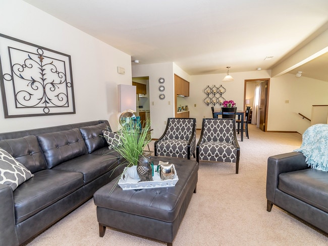 Photo - Minges Creek Village