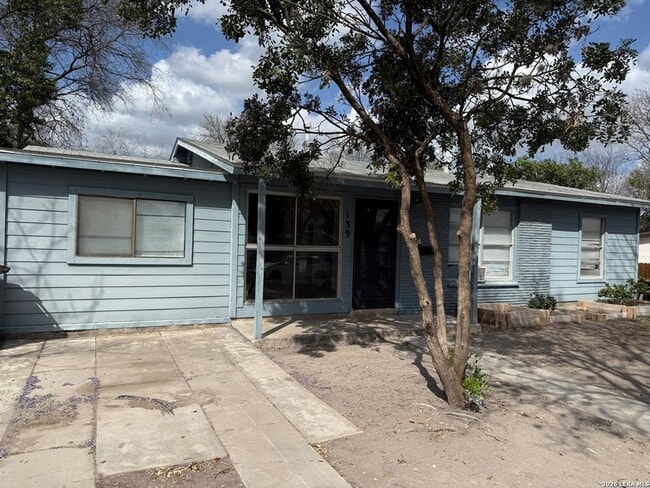 Photo - 139 Trudell Dr