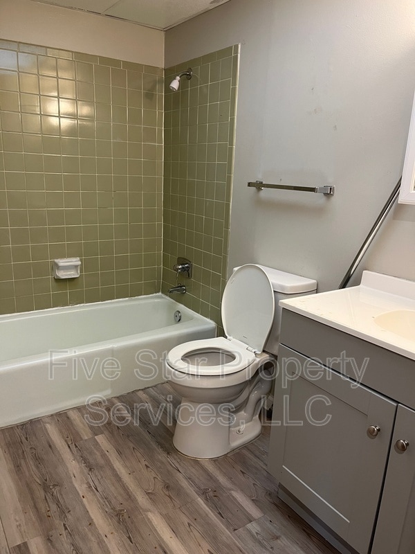 Photo - 205 W Allen St Unit 317