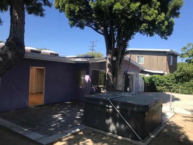 Building Photo - 6885 Pasado Rd Unit 1 Rental