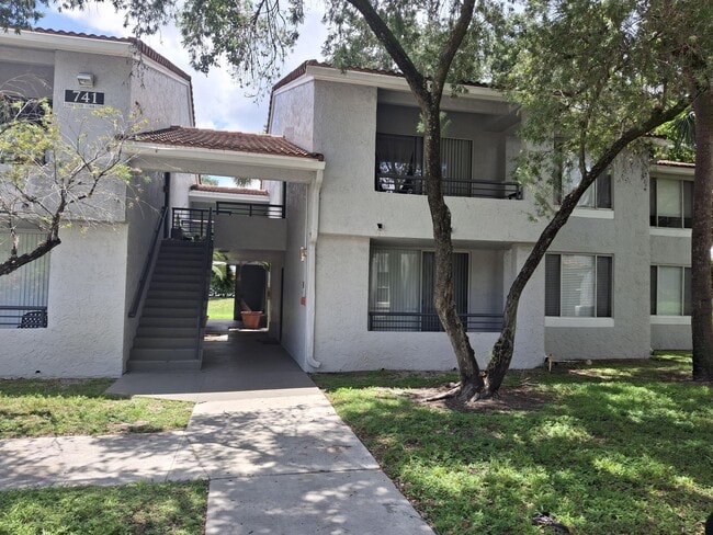 Photo - 741 Lyons Rd Unit 17107