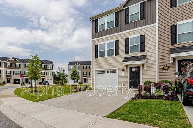 Photo - 301 Parkridge Wy