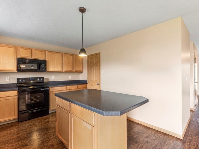 Photo - 1972 Saddlehorn Way