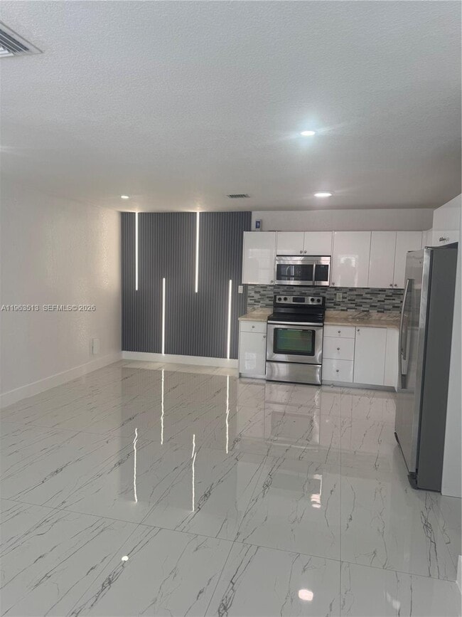 Photo - 14821 SW 104th Ave