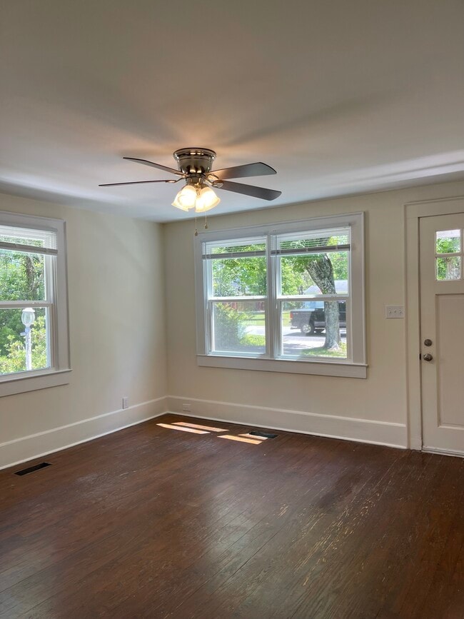 Photo - 5330 Masonboro Loop Rd