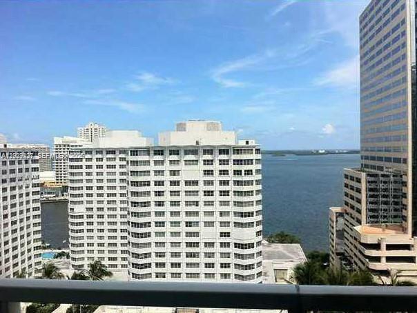 Photo - 951 Brickell Ave Unidad 1808