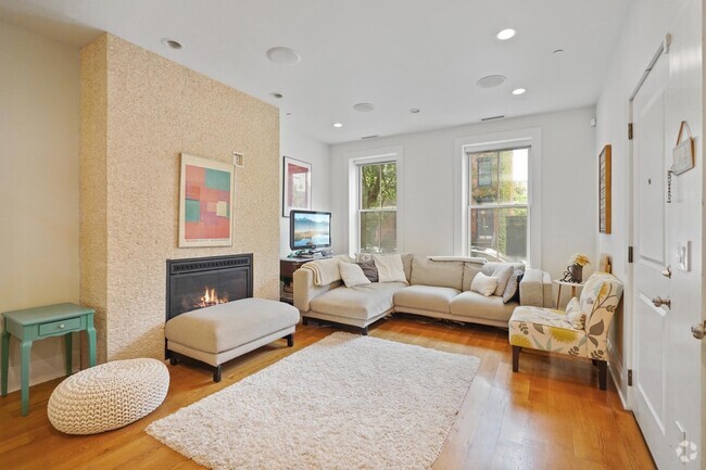 Building Photo - 625 Bloomfield St Unit 1 Rental