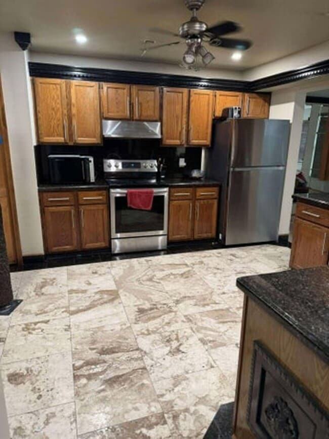 Photo - 5065 Willow Pond Rd W