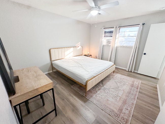 Photo - 6406 NW Arrowhead Dr