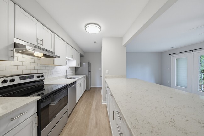 Cocina totalmente reformada - 2030 Quaker Landing Unidad 204