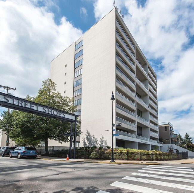 Photo - 111 Grandview Ave