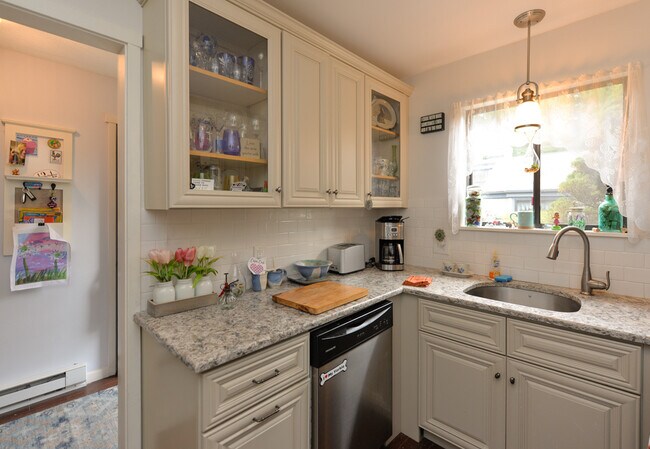 Photo - 911 Heritage Vlg Unidad 911 A