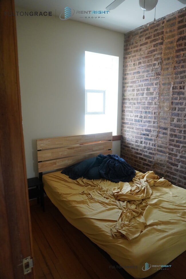1253 W Devon Ave Unit 2E