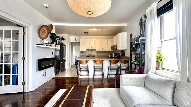 Building Photo - 34 74th St Unit E2 Rental