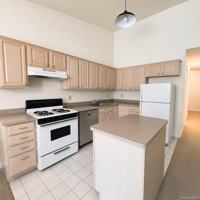 310 Jersey Ave Unit 3