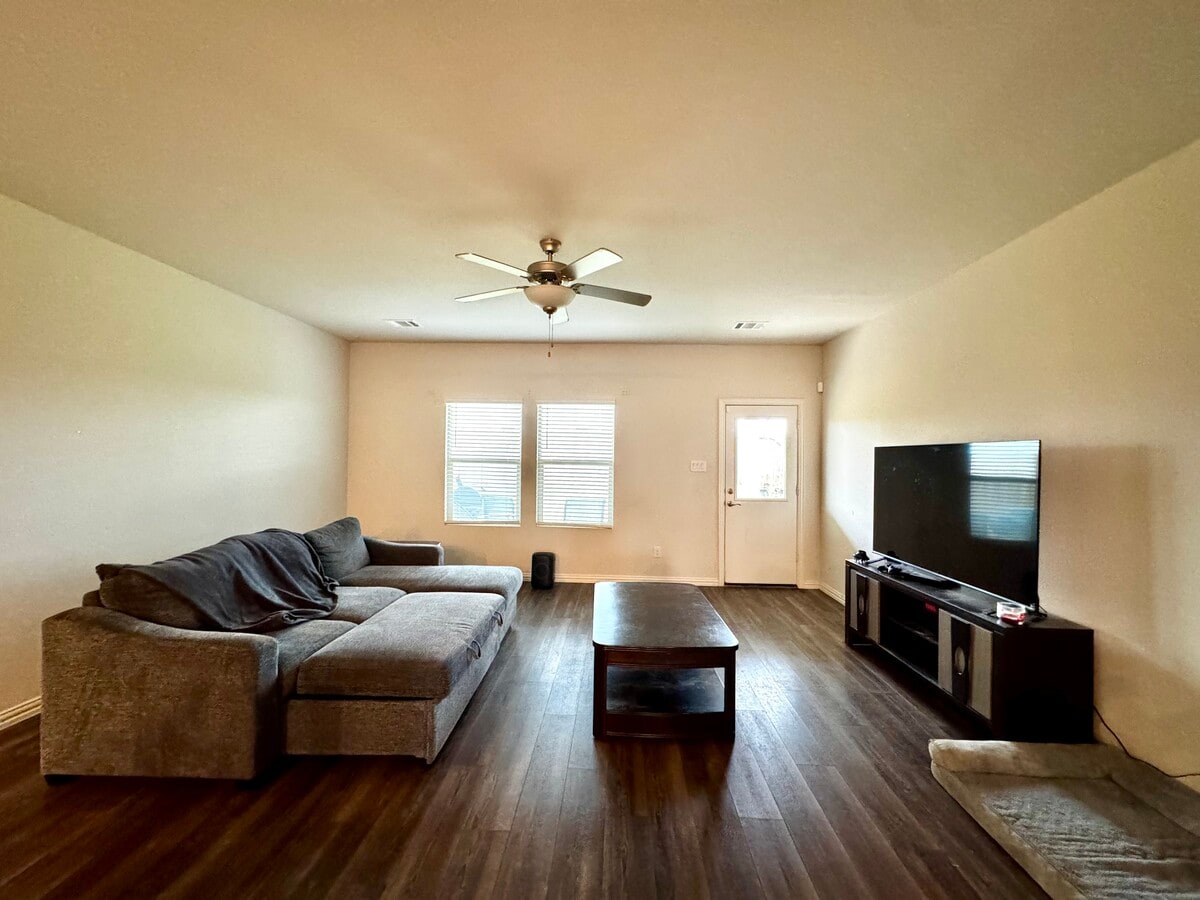 Photo - 5419 Big Thicket Ln