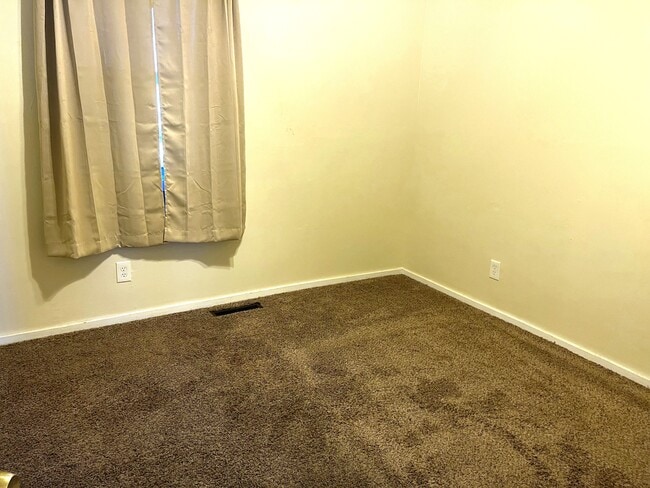 Photo - 342 W 21st St Unidad 2