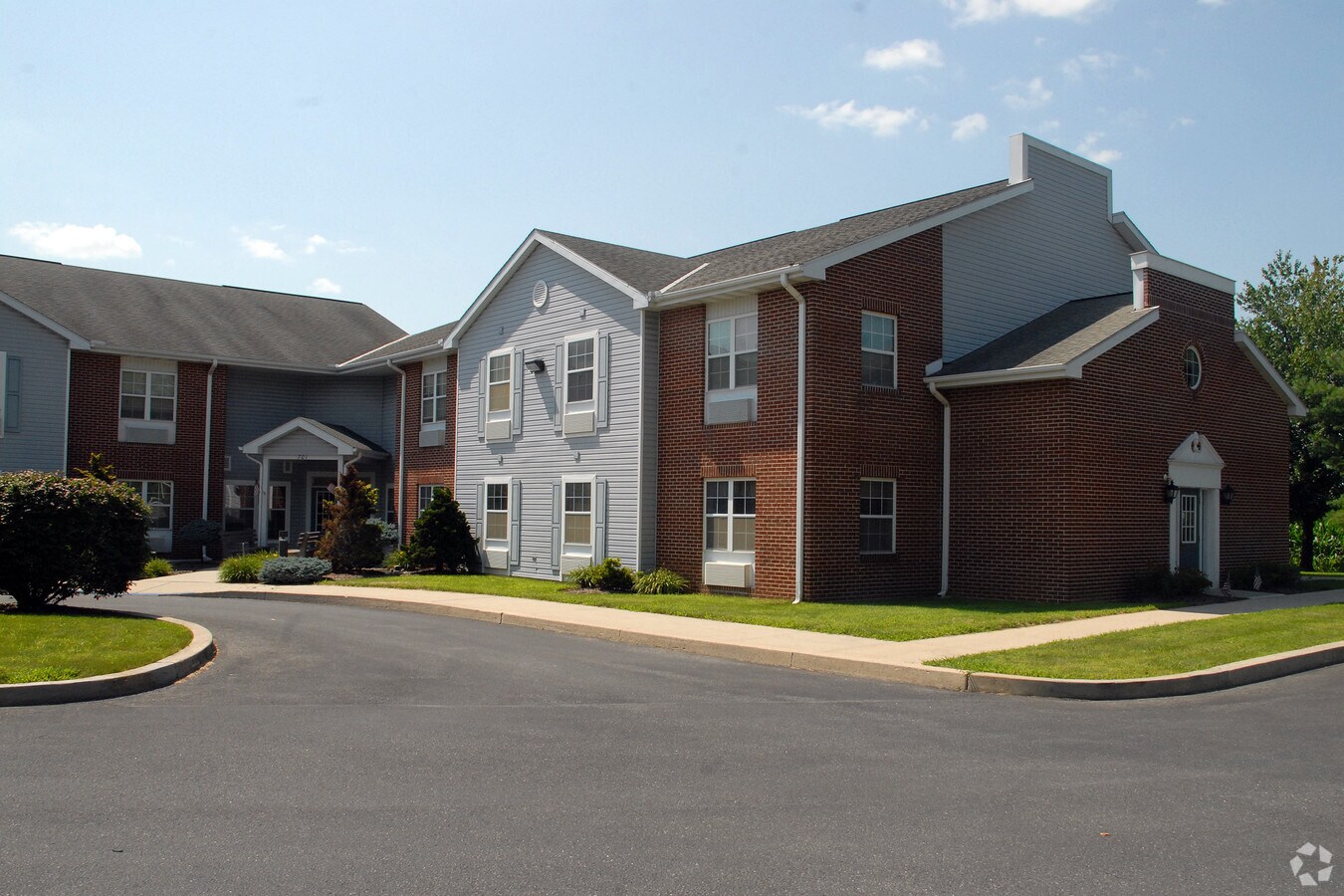 Photo - Tarsus Manor