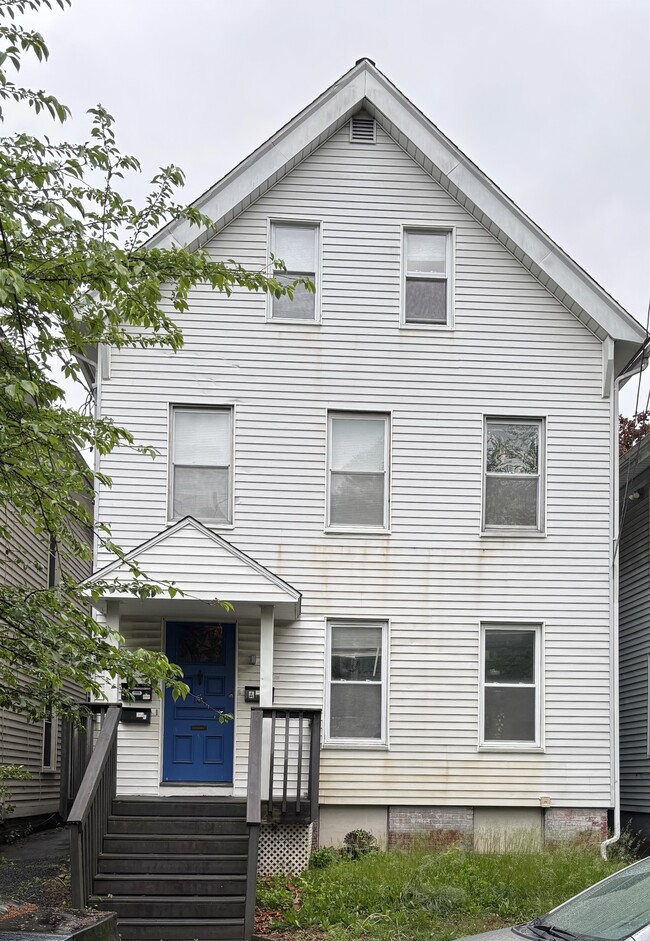 Building Photo - 104 Nash St Unit 3