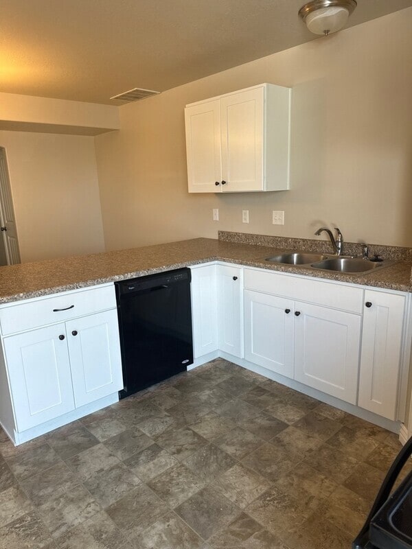 Photo - 465 N 2650 W