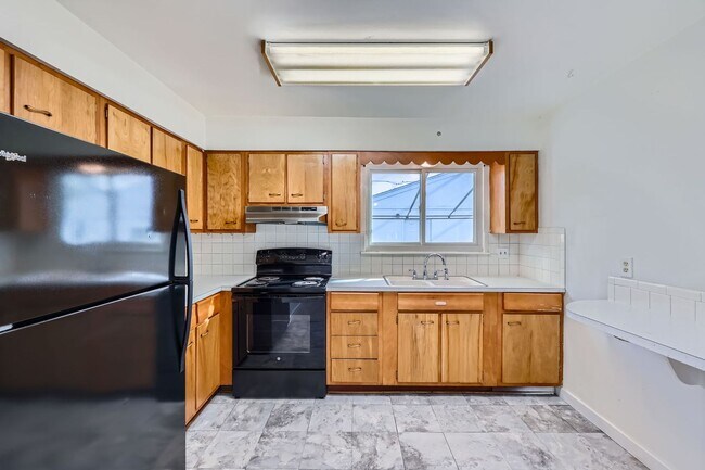 Photo - **Bright and Spacious 2-Bedroom Home in the Heart of Denver!!**