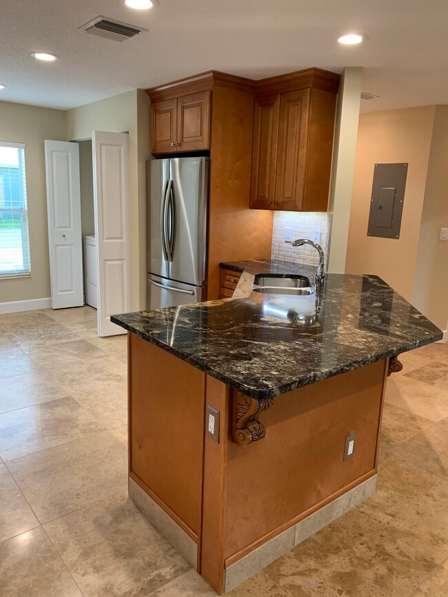 Photo - 928 NW Spruce Ridge Dr