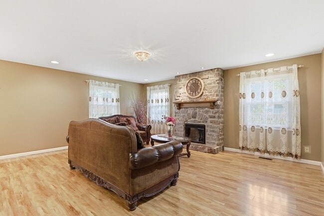 Photo - 12426 Chalford Ln