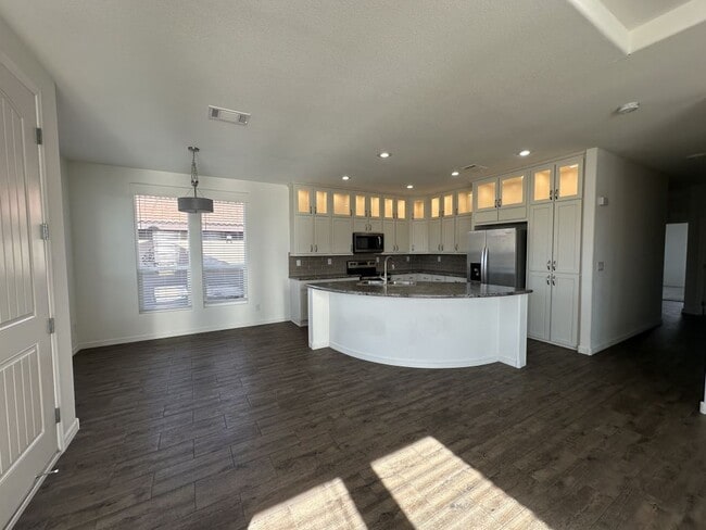 Photo - 3301 S Goldfield Rd