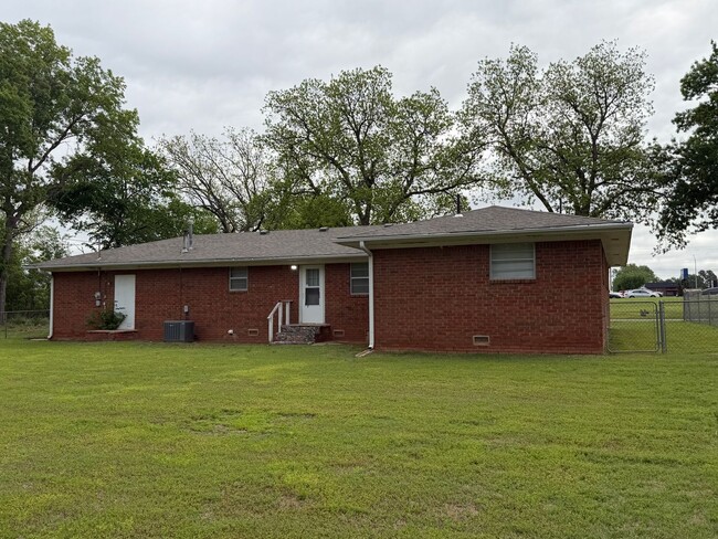 Photo - 4010 N Harrison Ave