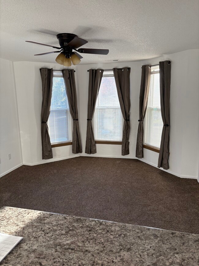 Photo - 301 W Abriendo Ave Unidad 2